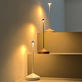 Luminária de Mesa Recarregável Minimalista Stillus - eFlix