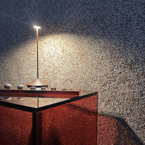 Luminária de Mesa Recarregável Minimalista Stillus - eFlix